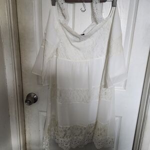 Noracora white dress